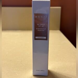 Monat Cashmere BB cream